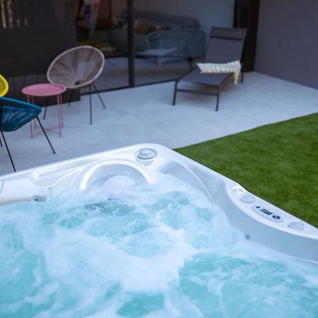 Casa De Nero - Premium House With Jacuzzi Next To Golf Course Villa Caleta De Velez Exterior photo