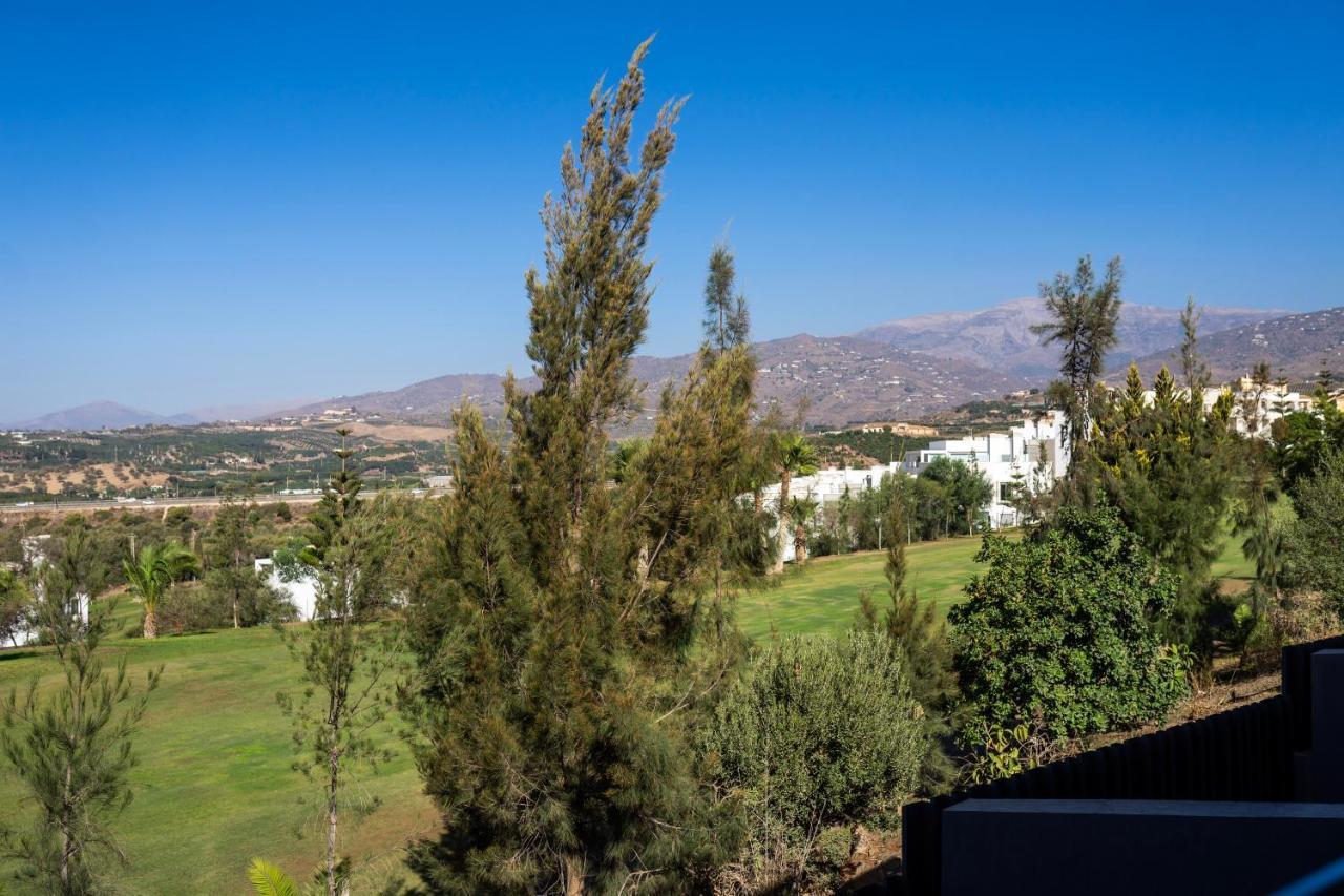 Casa De Nero - Premium House With Jacuzzi Next To Golf Course Villa Caleta De Velez Exterior photo